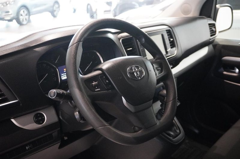 Toyota Proace bild 2