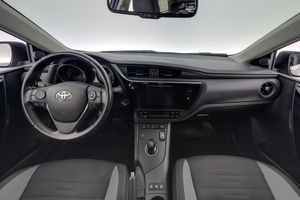 Toyota Auris bild 13