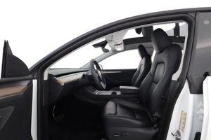Tesla Model Y bild 10