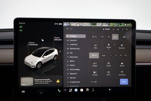 Tesla Model Y bild 18