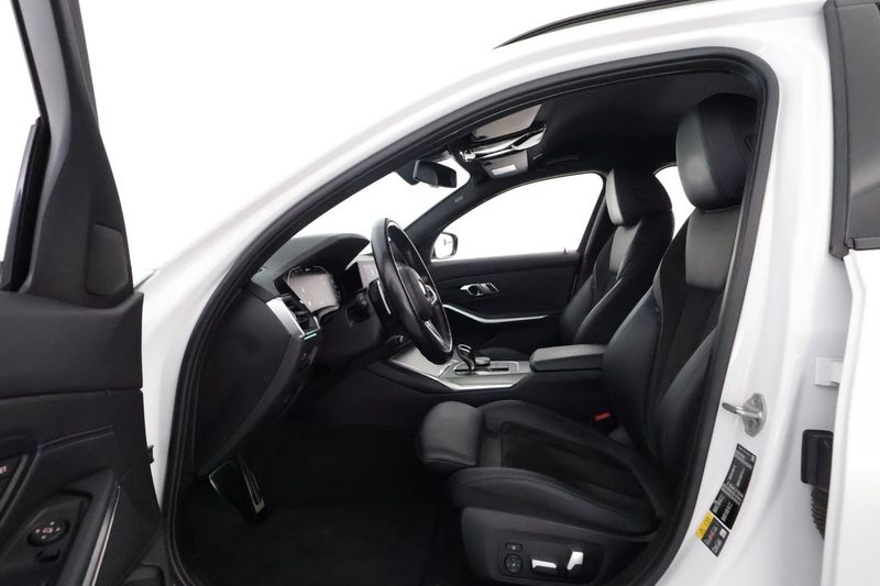 BMW 330 bild 10