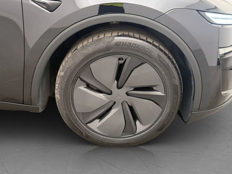 Tesla Model Y bild 29