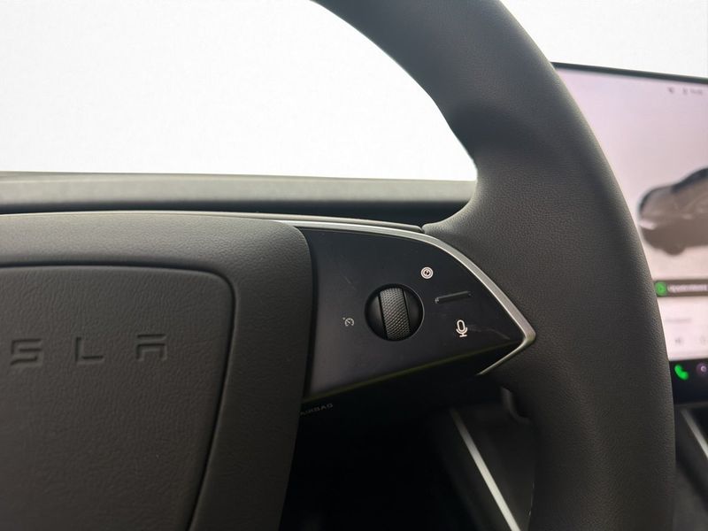 Tesla Model Y bild 19