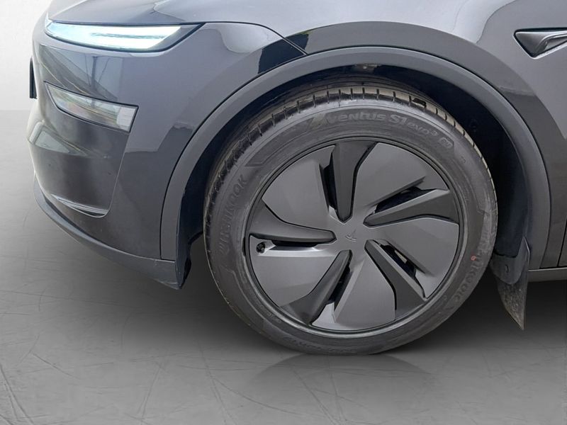 Tesla Model Y bild 26