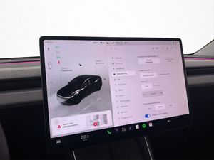 Tesla Model Y bild 23