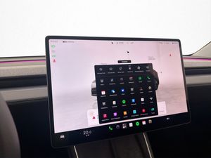 Tesla Model Y bild 22