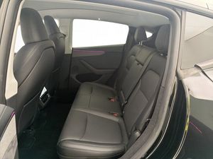 Tesla Model Y bild 17