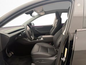 Tesla Model Y bild 12