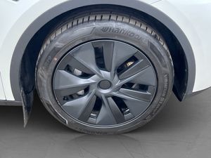 Tesla Model Y bild 33