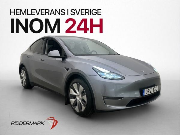 Tesla Model Y Lon Range AWD Moms Drag Pano 1 Brukare Skinn - 2024