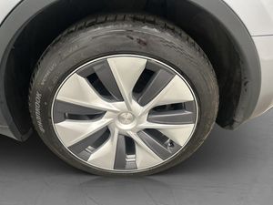 Tesla Model Y bild 26