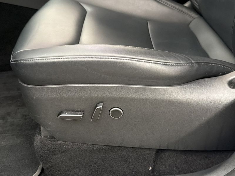 Tesla Model Y bild 30
