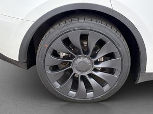 Tesla Model Y bild 34