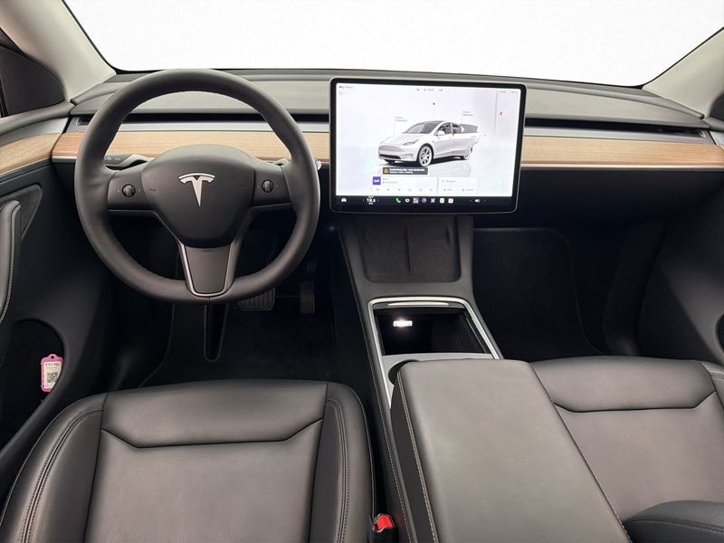 Tesla Model Y bild 15