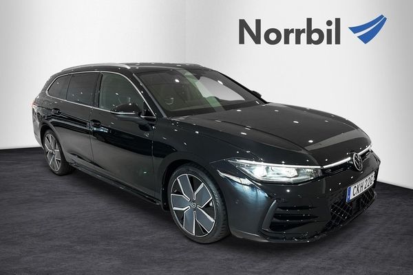 Volkswagen Passat R-Line TDI 193 Panorama/Head-up/HarmanKardon - 2025