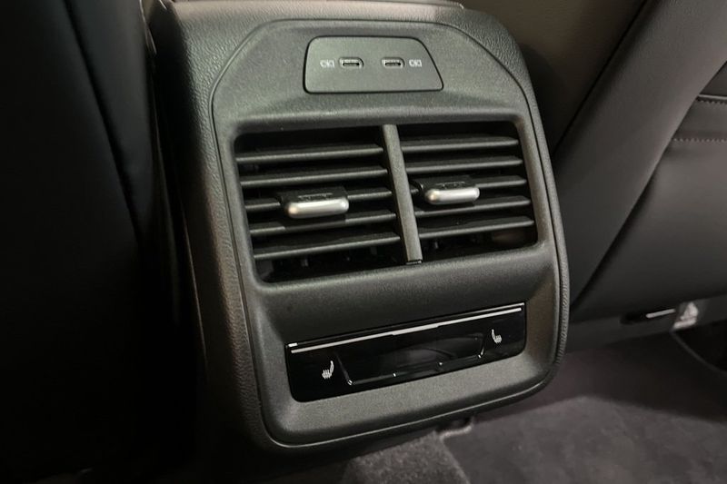 Volkswagen Passat bild 11