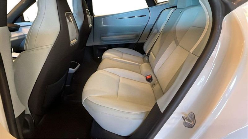 Polestar 4 bild 12