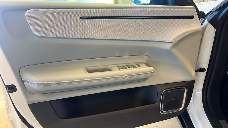Polestar 4 bild 18