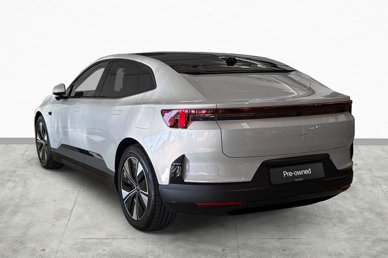 Polestar 4 bild 8