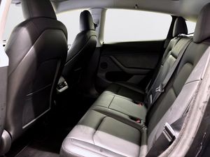 Tesla Model Y bild 10