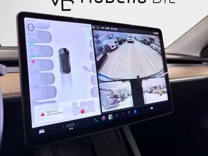 Tesla Model Y bild 17