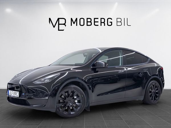 Tesla Model Y Long Range AWD 514hk Pano Läder Drag B-Kamera - 2023