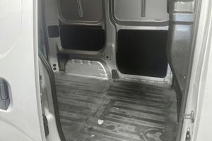 Nissan NV200 bild 8