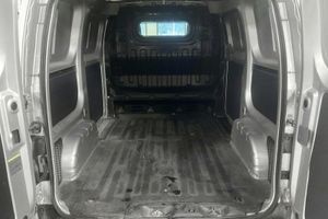 Nissan NV200 bild 9