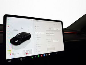 Tesla Model Y bild 22