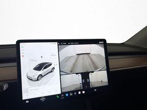 Tesla Model Y bild 18