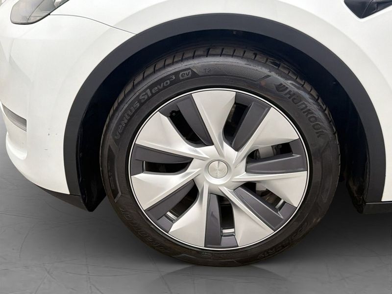 Tesla Model Y bild 34