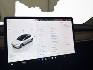 Tesla Model Y bild 23