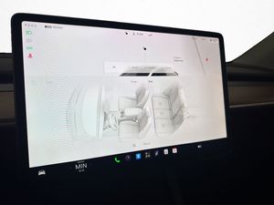 Tesla Model Y bild 21