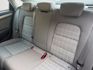 Audi A4 bild 10