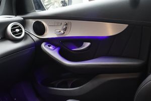 Mercedes GLC300 bild 24