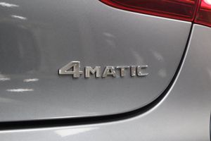 Mercedes GLC300 bild 13