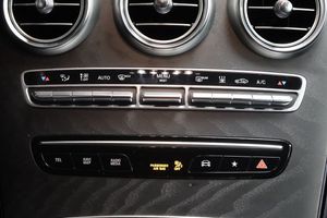 Mercedes GLC300 bild 21