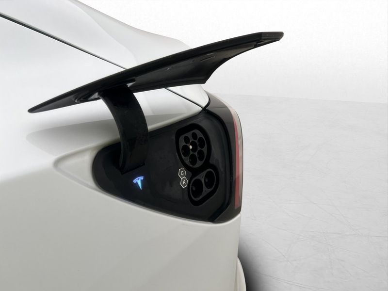 Tesla Model 3 bild 12