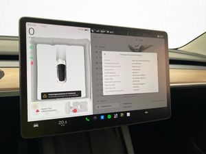 Tesla Model 3 bild 21