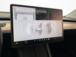 Tesla Model 3 bild 23