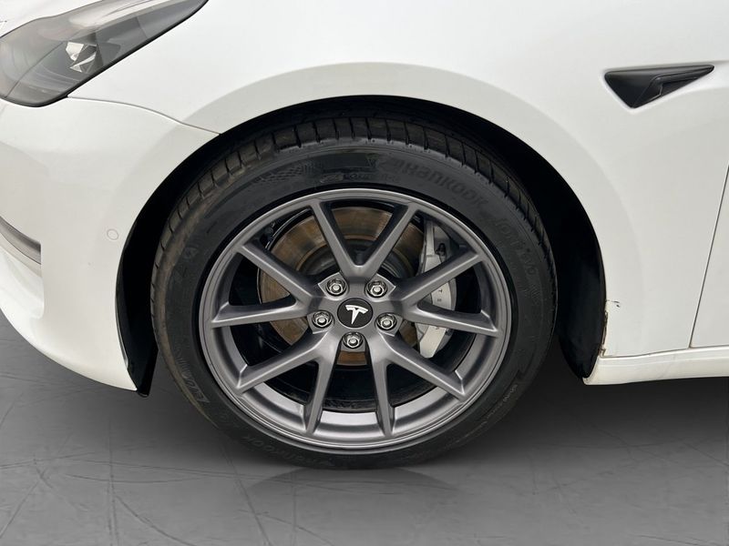 Tesla Model 3 bild 32