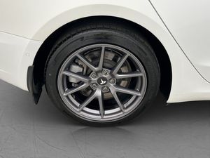 Tesla Model 3 bild 34
