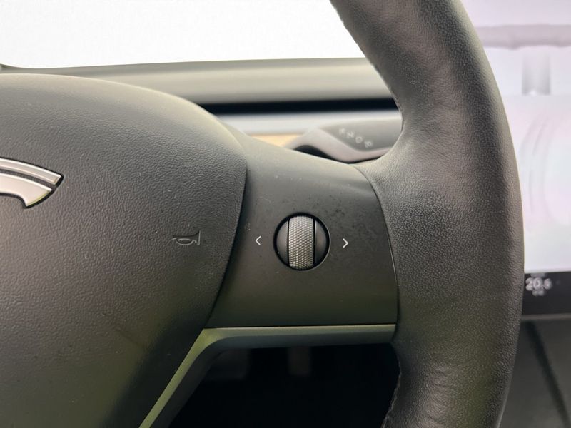 Tesla Model 3 bild 19