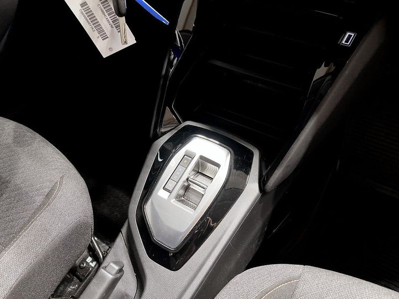 Peugeot 208 bild 13