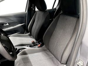 Peugeot 208 bild 7