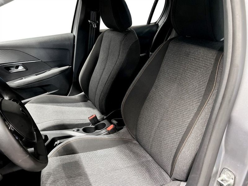 Peugeot 208 bild 7