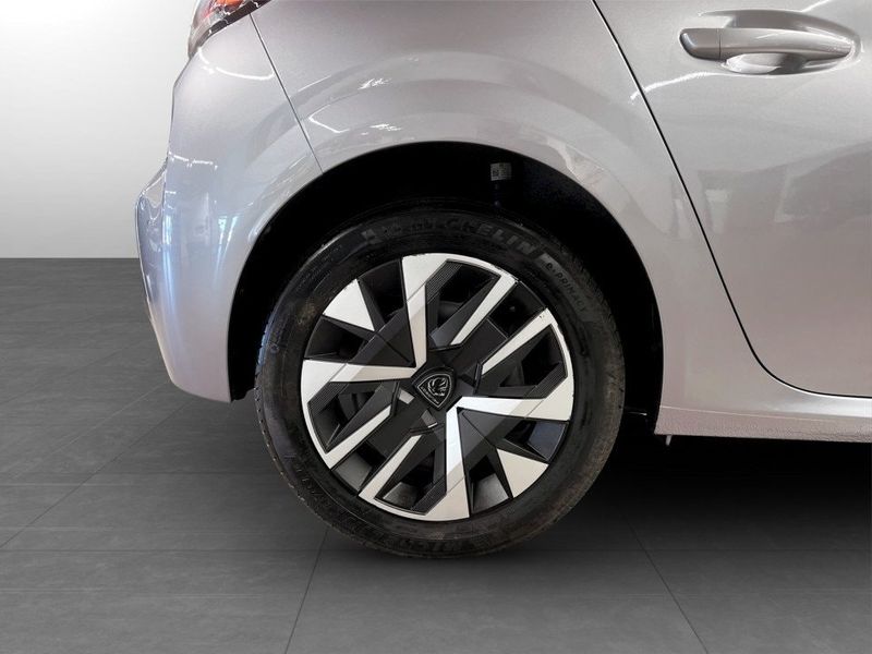 Peugeot 208 bild 15