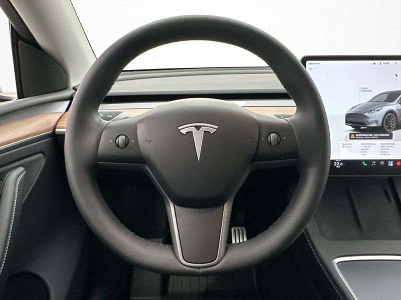 Tesla Model Y bild 14