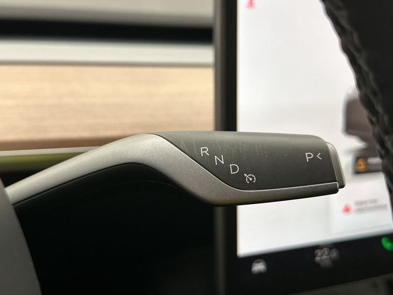 Tesla Model Y bild 17