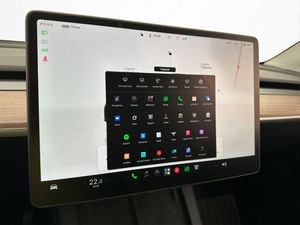 Tesla Model Y bild 22